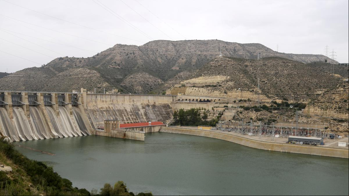 Endesa parará la producción de electricidad en la central de Mequinenza por la sequía