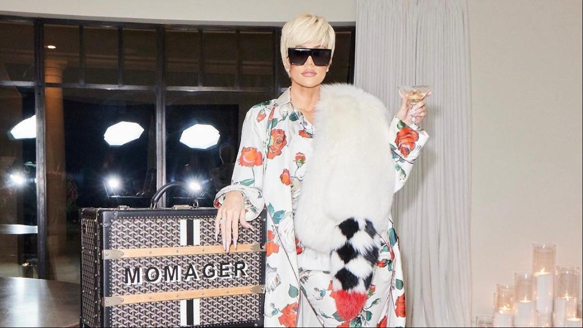Las Kardashian se disfrazan de Kris Jenner para celebrar su 67 cumpleaños