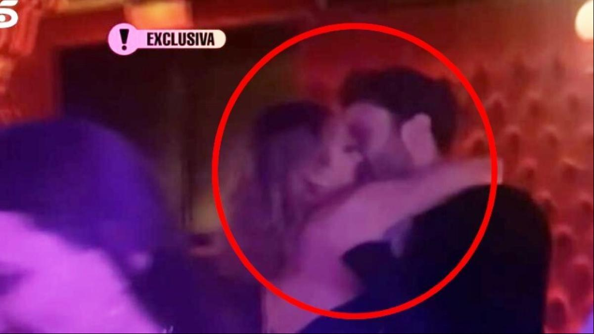 Pillan a Jorge Pérez y Alba Carrillo besándose: Su mujer merece una explicación
