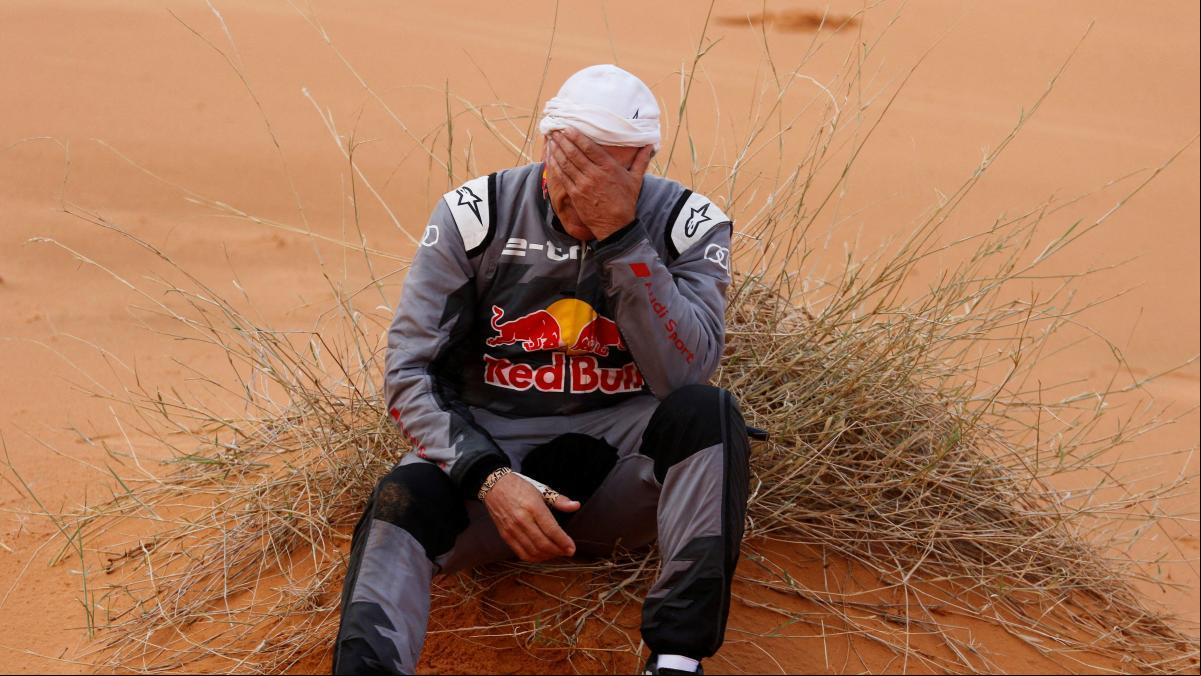 Carlos Sainz se retira del Dakar al no poder reparar el Audi