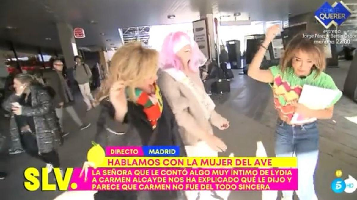 Sálvame sale a la calle y la gente alucina con el baile de Lydia Lozano y María Patiño en pleno Chamartín