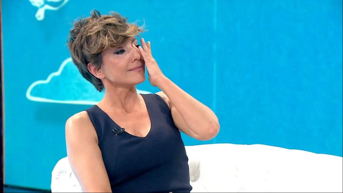 Sonsoles Ónega rompe a llorar desconsolada en directo: “Haces magia con tus palabras”