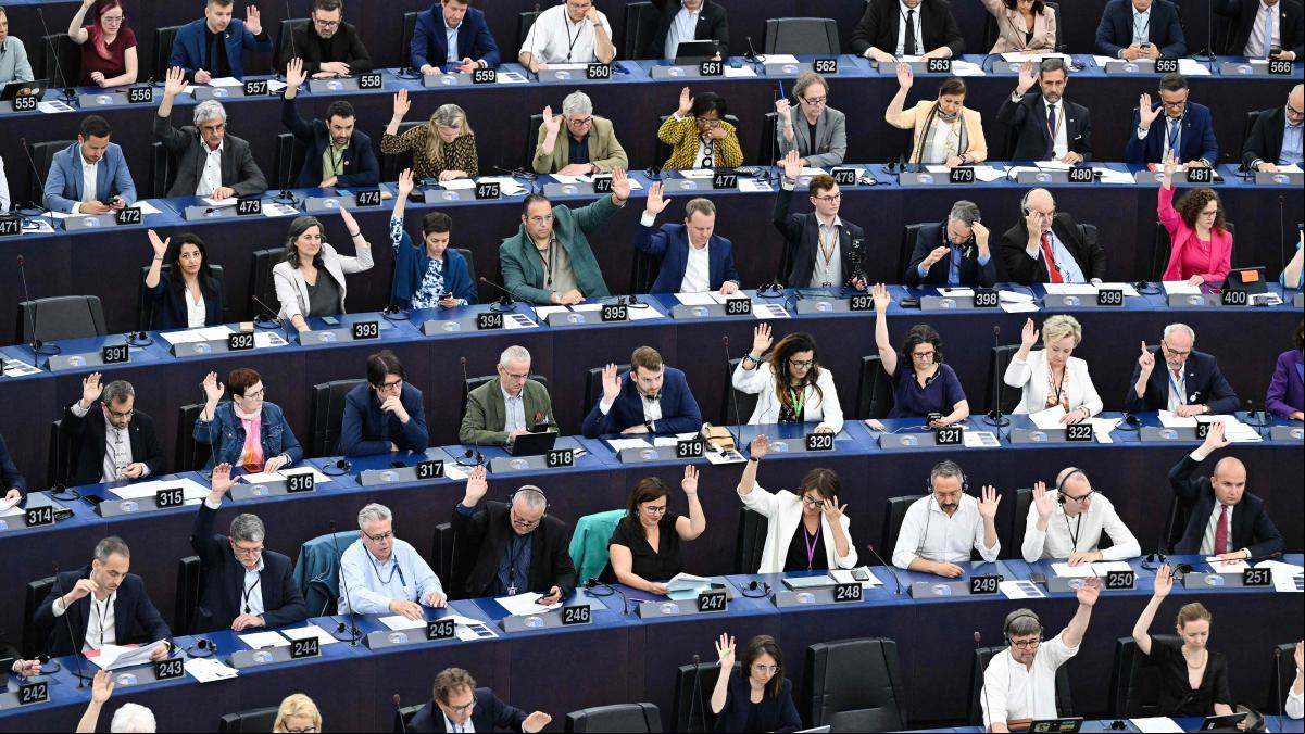 Grandes compañías europeas piden a la UE que diluya la ley de la IA