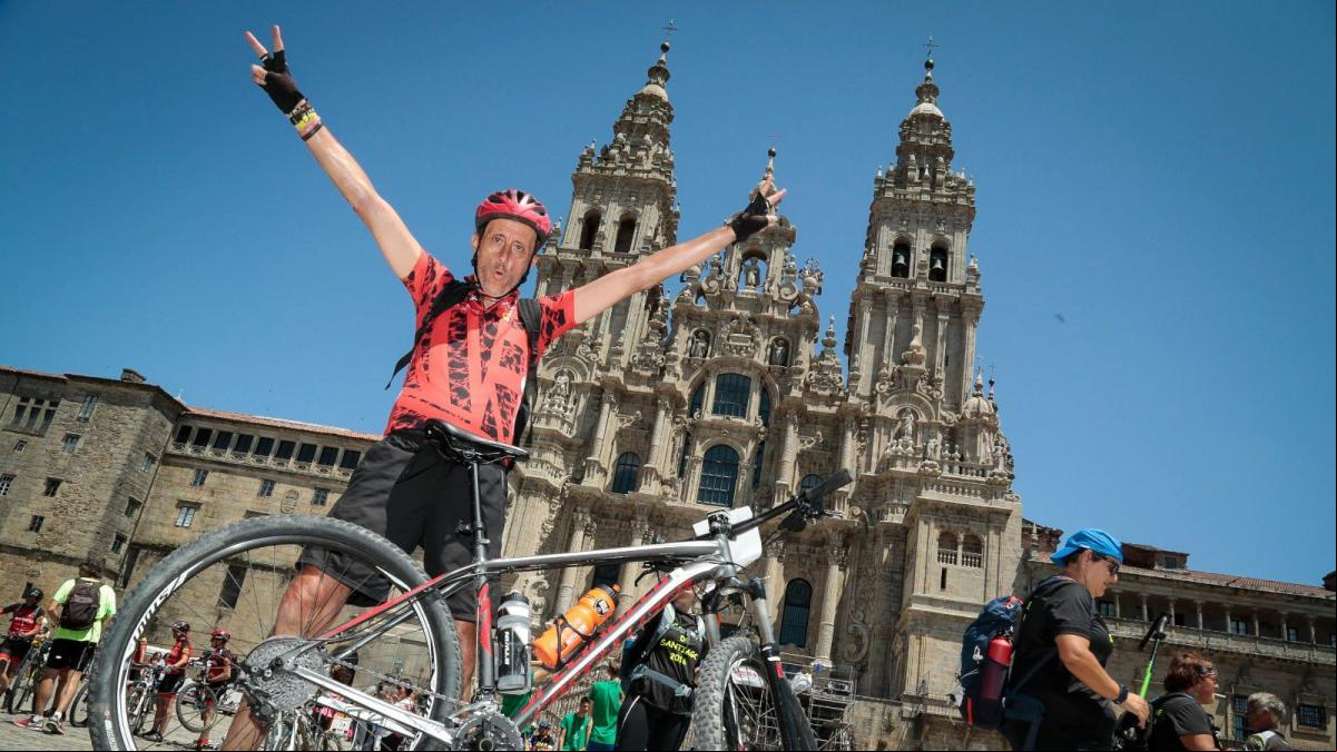 Una prueba de bicicleta de montaña une Madrid con Santiago de Compostela