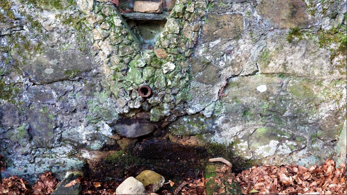 Las fuentes del Frare y de avets, sin una gota