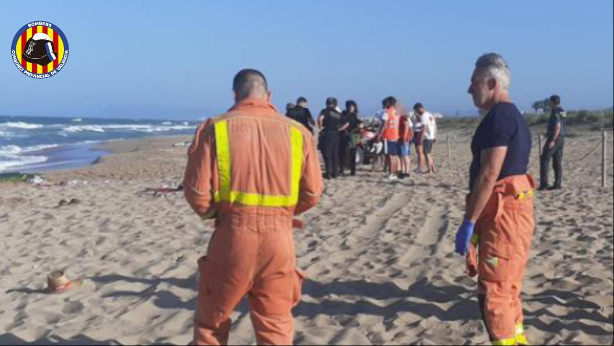 Dos hombres y una mujer fallecen ahogados en la playa de Tavernes de la Valldigna (Valencia)