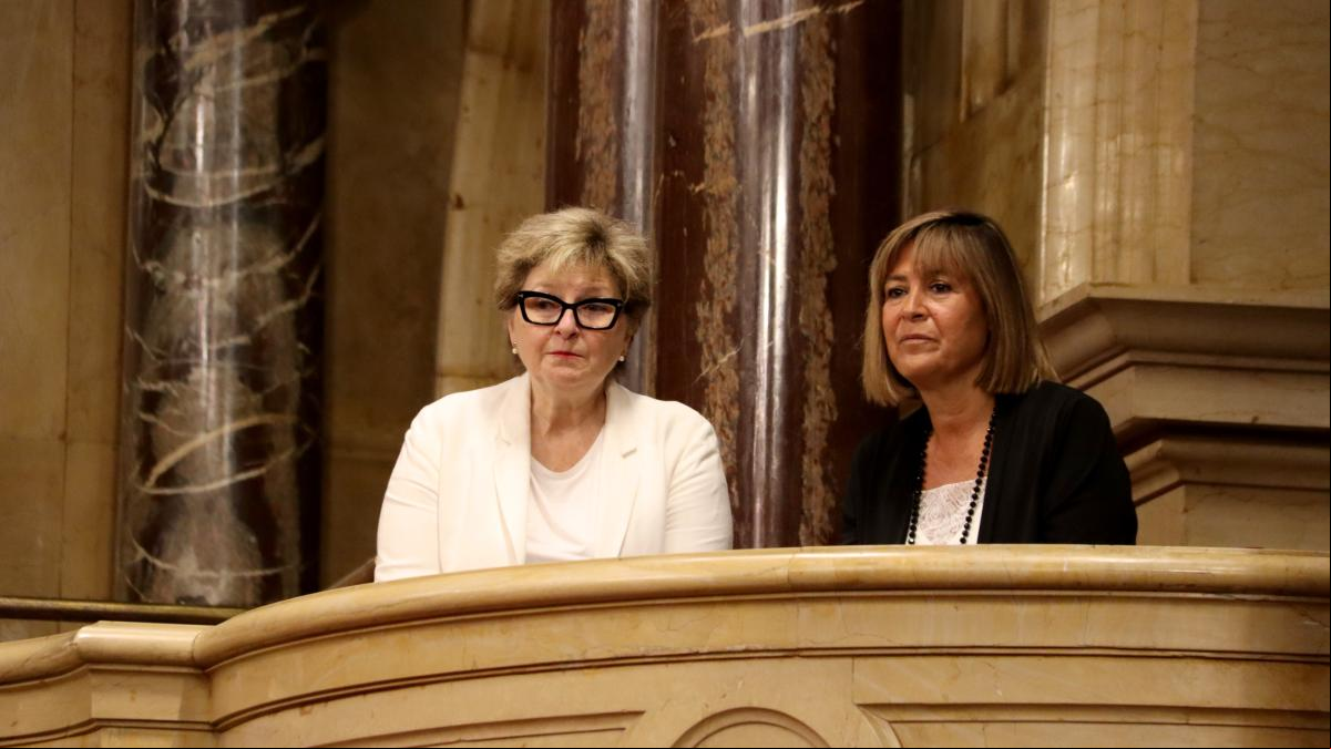 El Parlament designa a Núria Marín y Teresa Pallarès como senadoras
