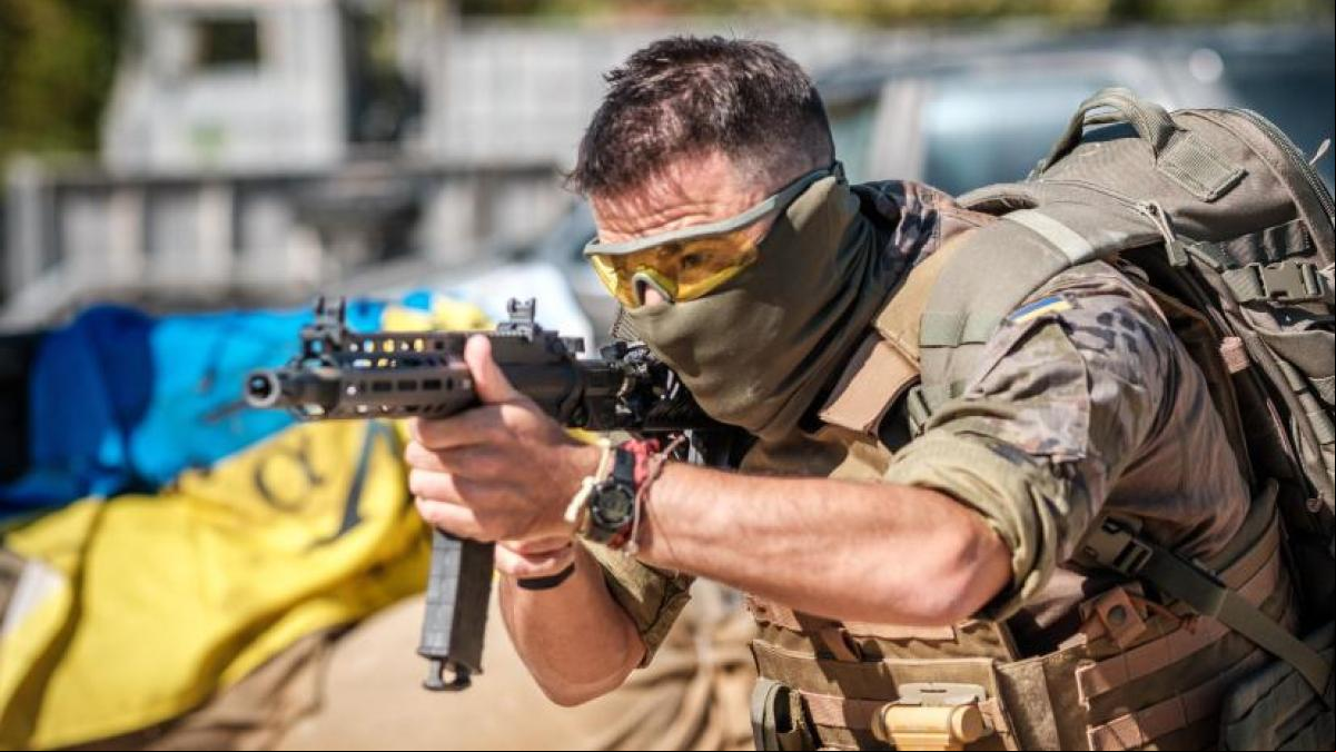 Una empresa de Lleida recluta a militares y policías para combatir en Ucrania