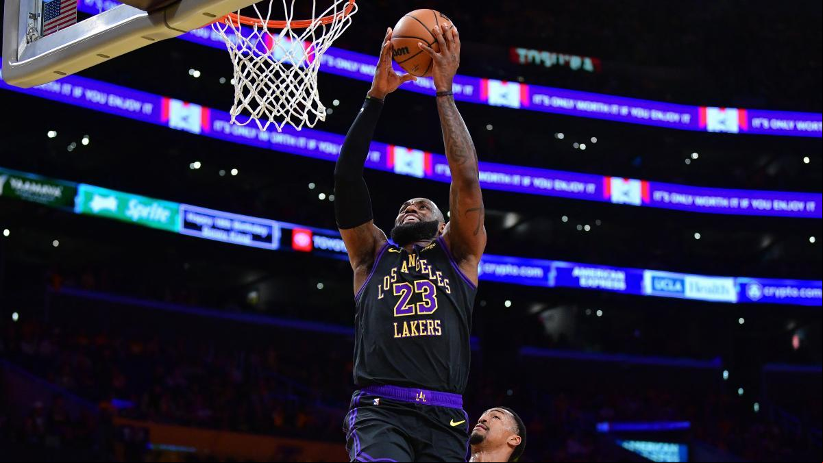 LeBron James hace un poco más profunda su huella en la historia de la NBA