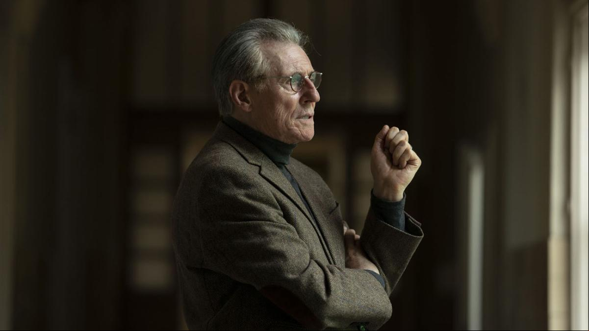 Gabriel Byrne: Lo falso y lo artificial se ha vuelto más válido que la realidad