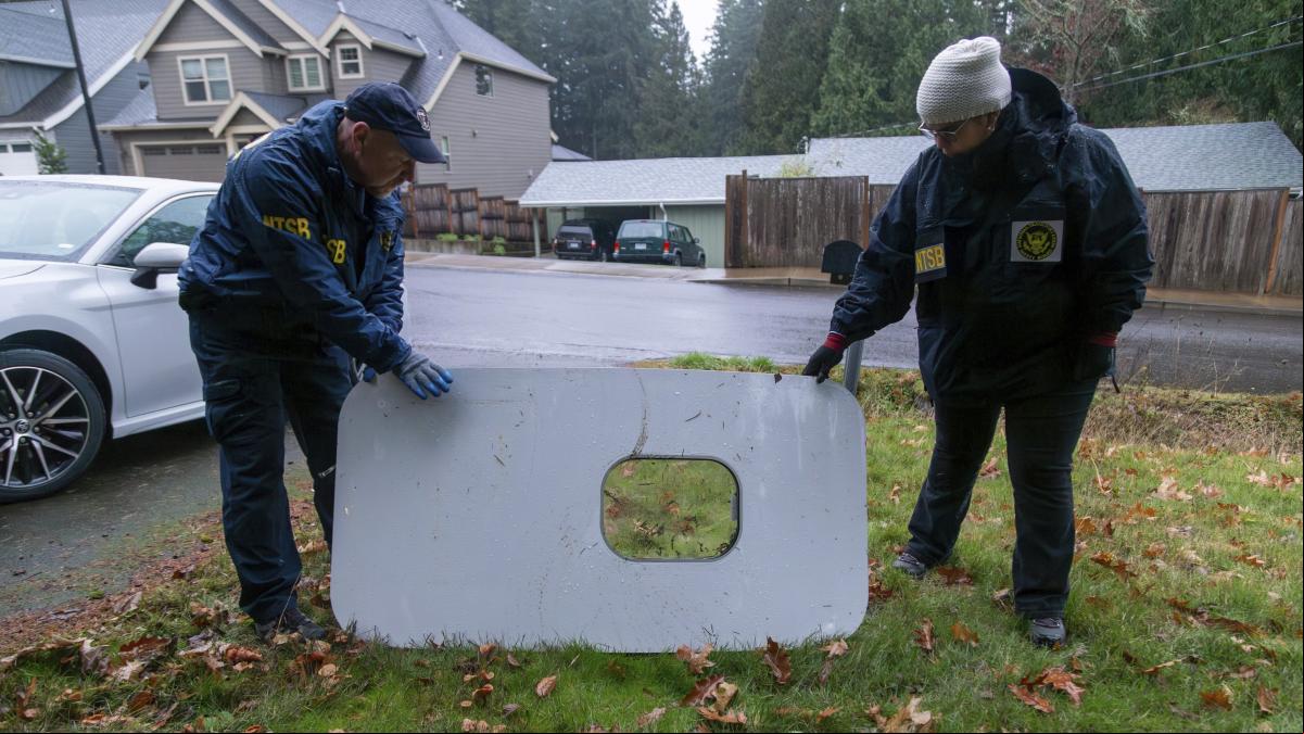 United Airlines detecta tornillos sueltos en la misma pieza que se desprendió en un 737 Max 9