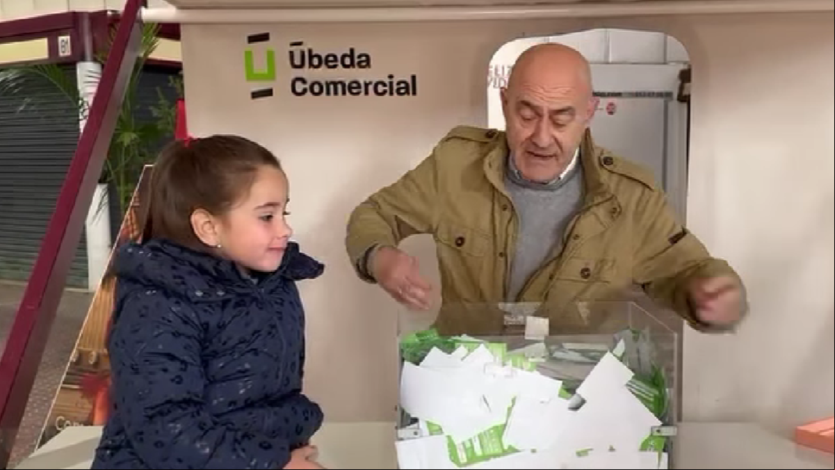 El ayuntamiento de Úbeda, bajo sospecha por el posible amaño de un sorteo navideño