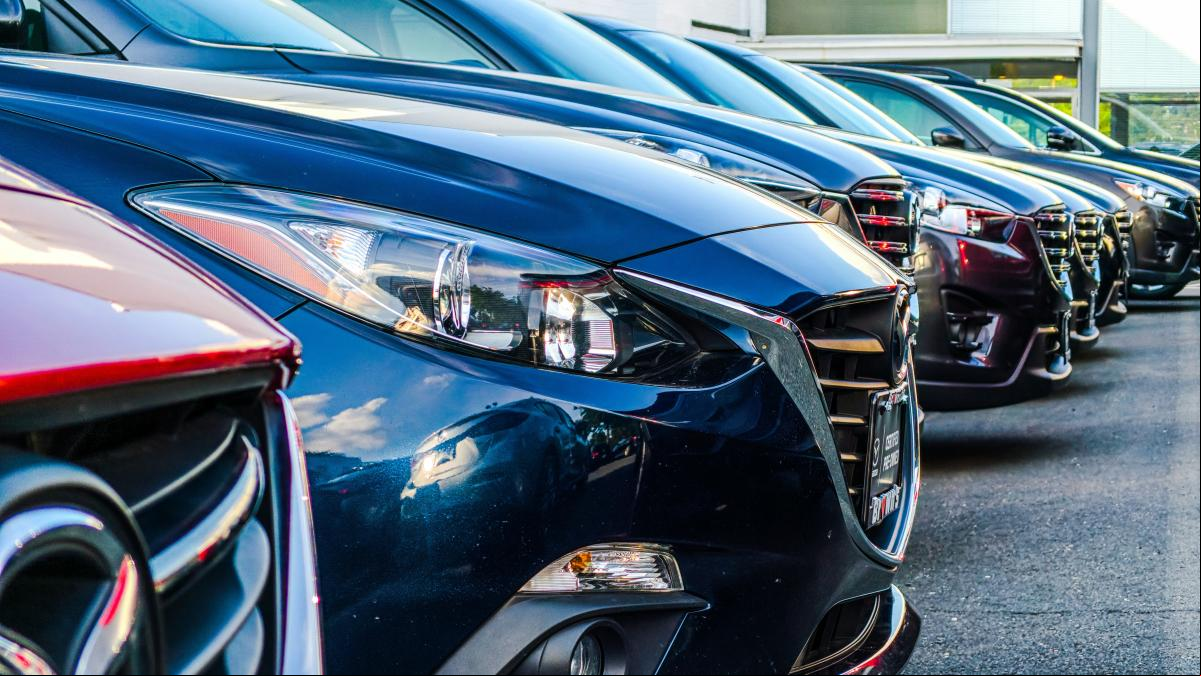 Las ventas de coches electrificados caen un 10% en junio, segundo mes consecutivo de descenso