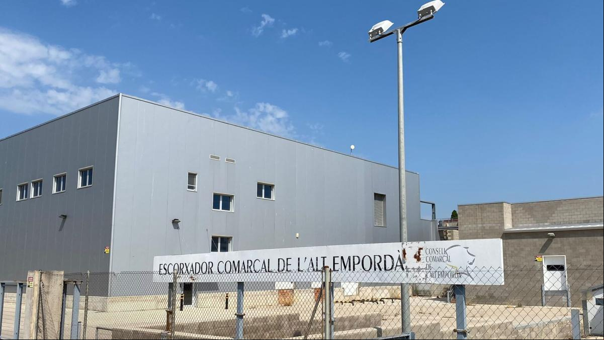 Figueres trasladará el comedor social al antiguo matadero comarcal antes de que acabe el año