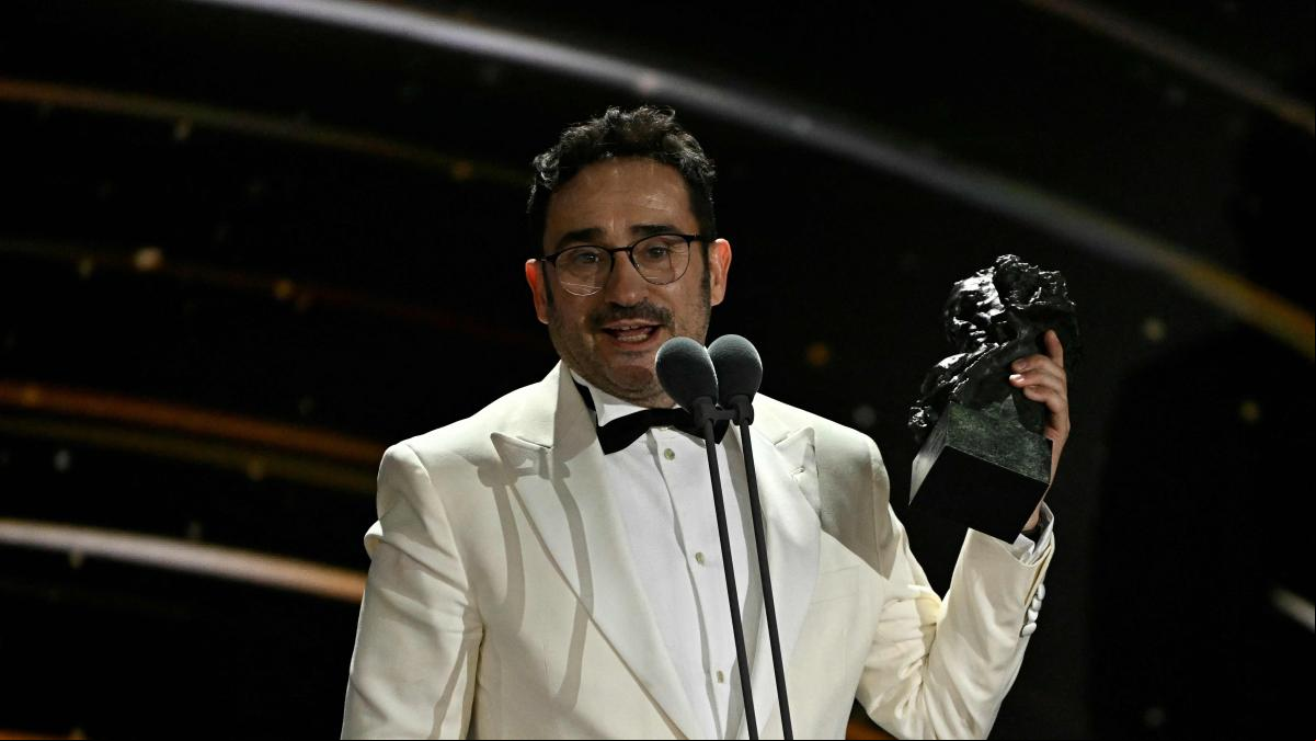 J. A. Bayona arrasa en los Goya y se alza como mejor director: Necesitamos un público fuerte y constante que venga a ver nuestras películas