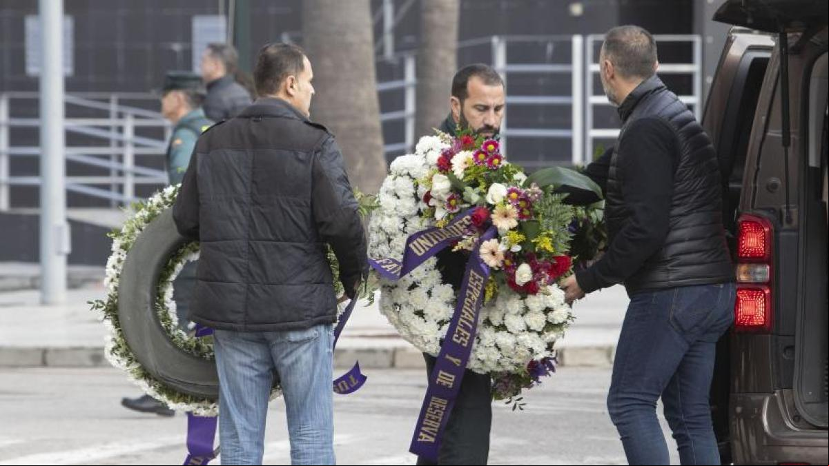 Cádiz y Pamplona acogen los funerales por los dos guardias civiles fallecidos en Barbate