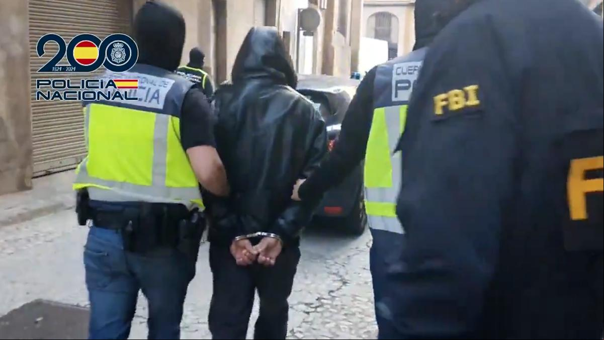 Detenidos en Barcelona tres líderes de una mara violenta en colaboración con el FBI