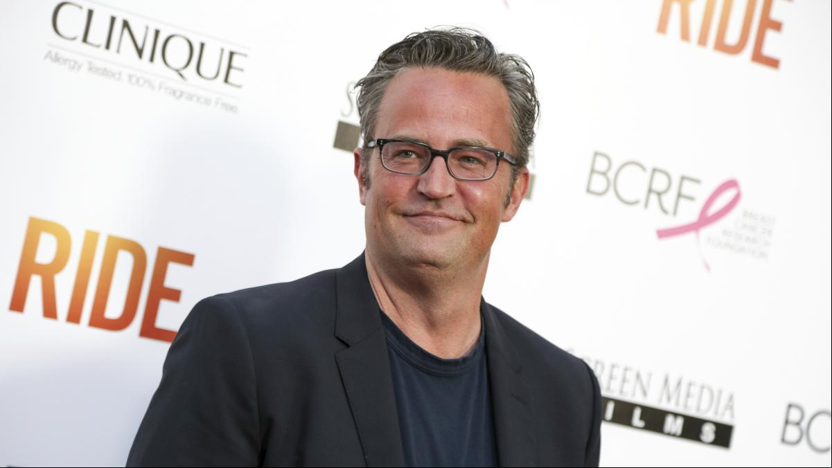 La policía podría acusar a “varias” personas por la muerte de Matthew Perry