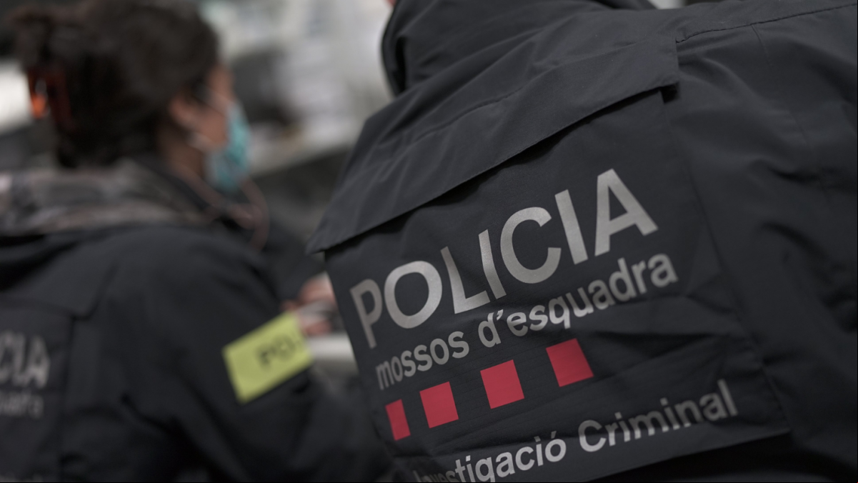 Encuentran a un hombre muerto con signos de criminalidad en un piso de Torredembarra