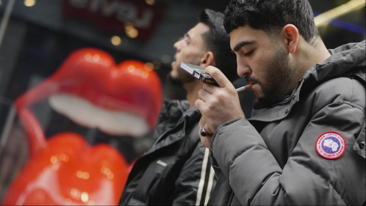 Reino Unido prohíbe a partir de hoy la venta de tabaco a cualquier ciudadano que tenga 15 años