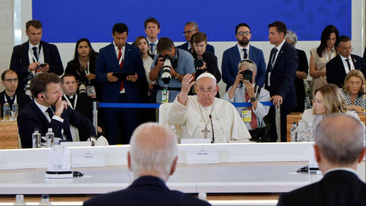 El aborto enturbia el G-7