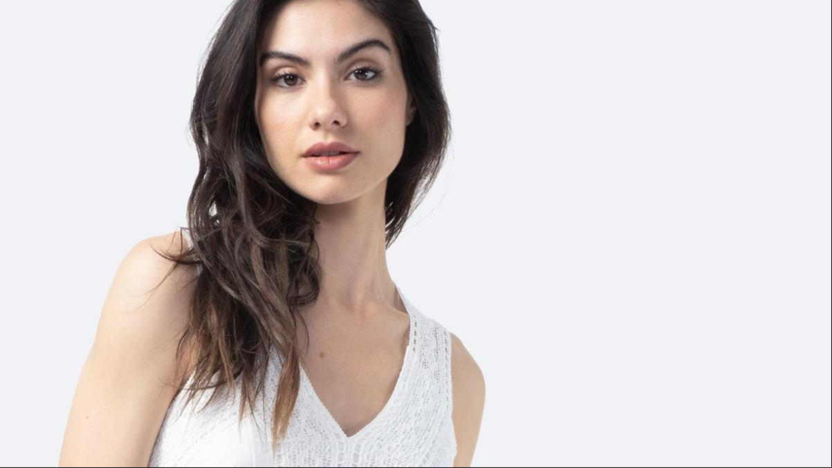 Por 9 euros: Carrefour triunfa con el vestido ibicenco que necesitas este verano