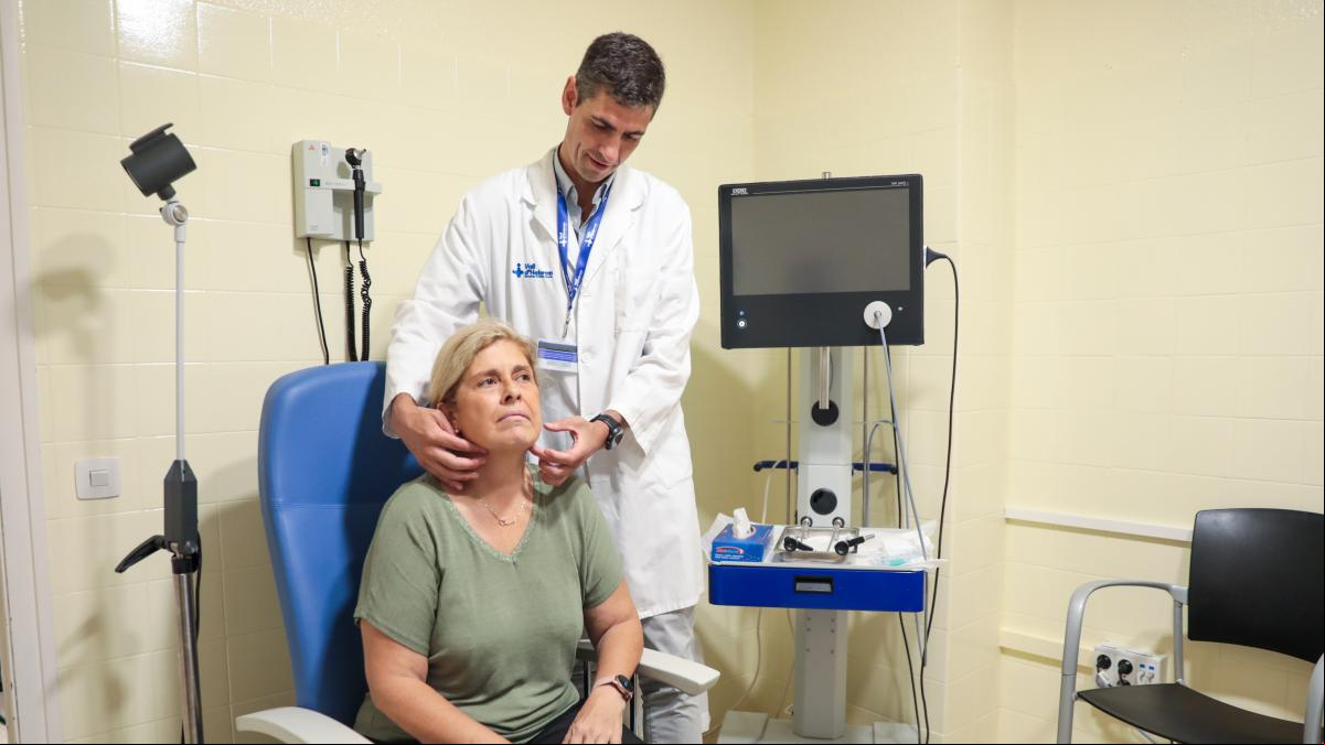 El Vall dHebron opera un tumor en el espacio parafaríngeo sin necesidad de incisiones en el cuello