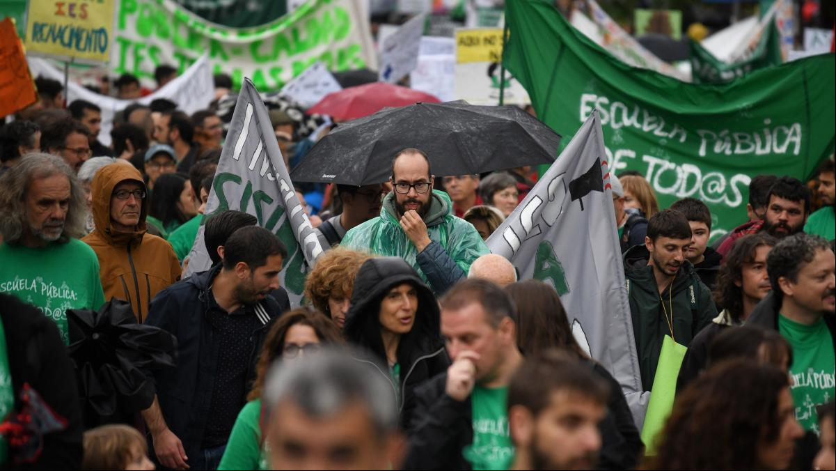 Educación cifra en un 17,8% el seguimiento de la huelga y los sindicatos en más del 70%