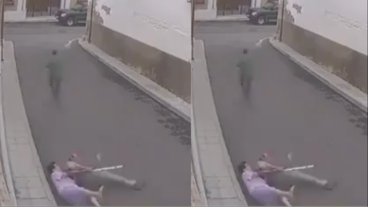 Roba con el método del tirón a un matrimonio octogenario y les deja tirados en plena calle Roba con el método del tirón a un matrimonio octogenario y les deja tirados en plena calle