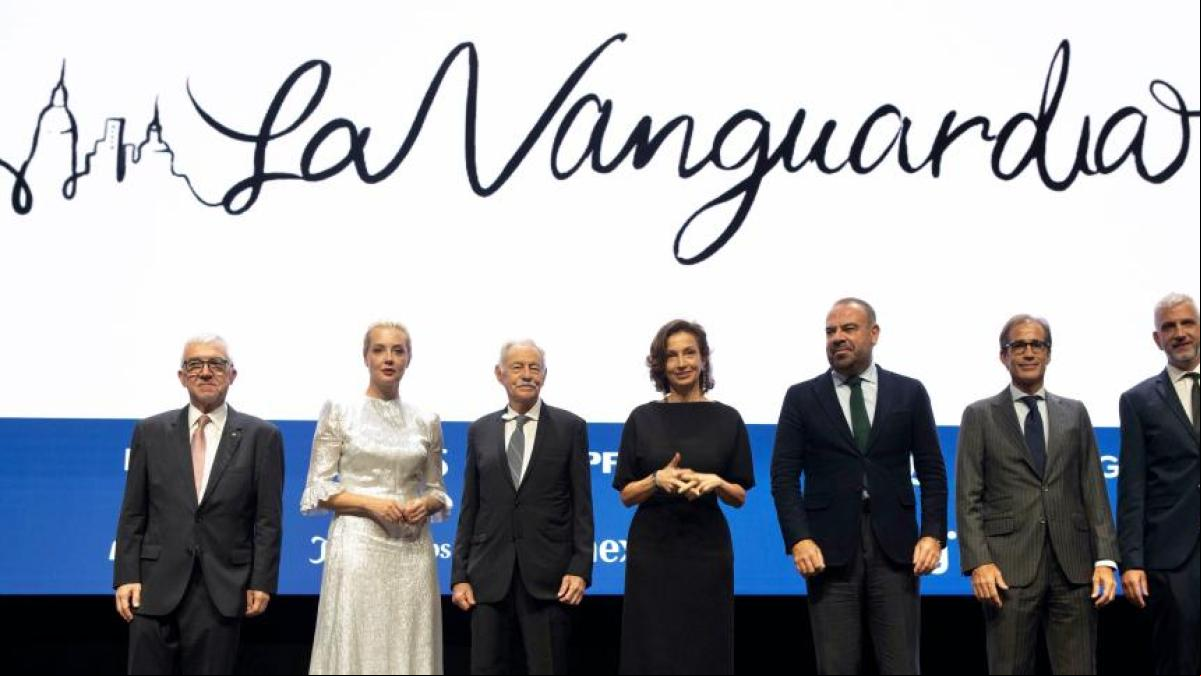 Un reflejo humano de prestigio: los galardonados en los Premios Vanguardia 2024