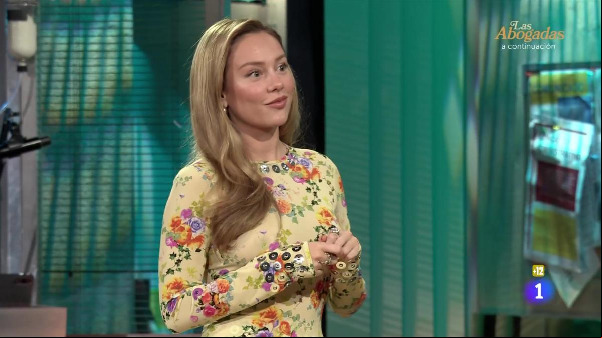Las redes se preguntan si Ester Expósito se ha hecho algo en la cara tras su aparición en La Revuelta de Broncano: Ni la reconozco