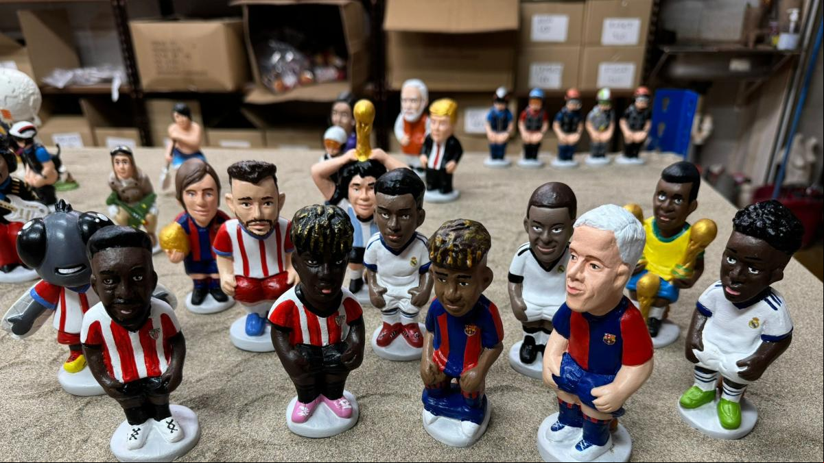 Los futbolistas Dani Olmo y Vinicius y la banda The Beatles ya tienen su propio caganer