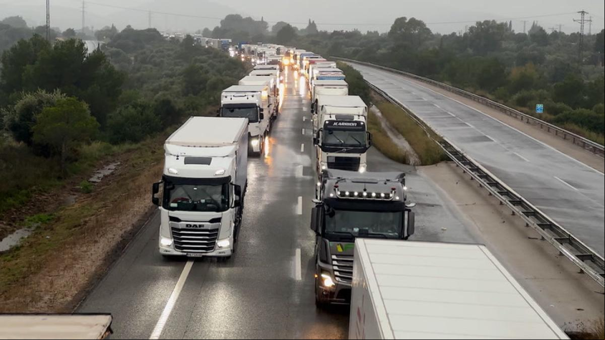 Los Mossos levantan los cortes en las carreteras por las restricciones por la DANA en Tarragona