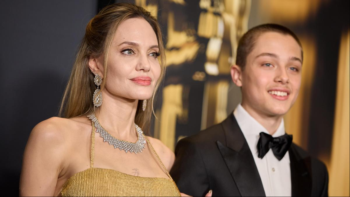 De Angelina Jolie a Jennifer Lopez: los looks más espectaculares de los Governors Awards