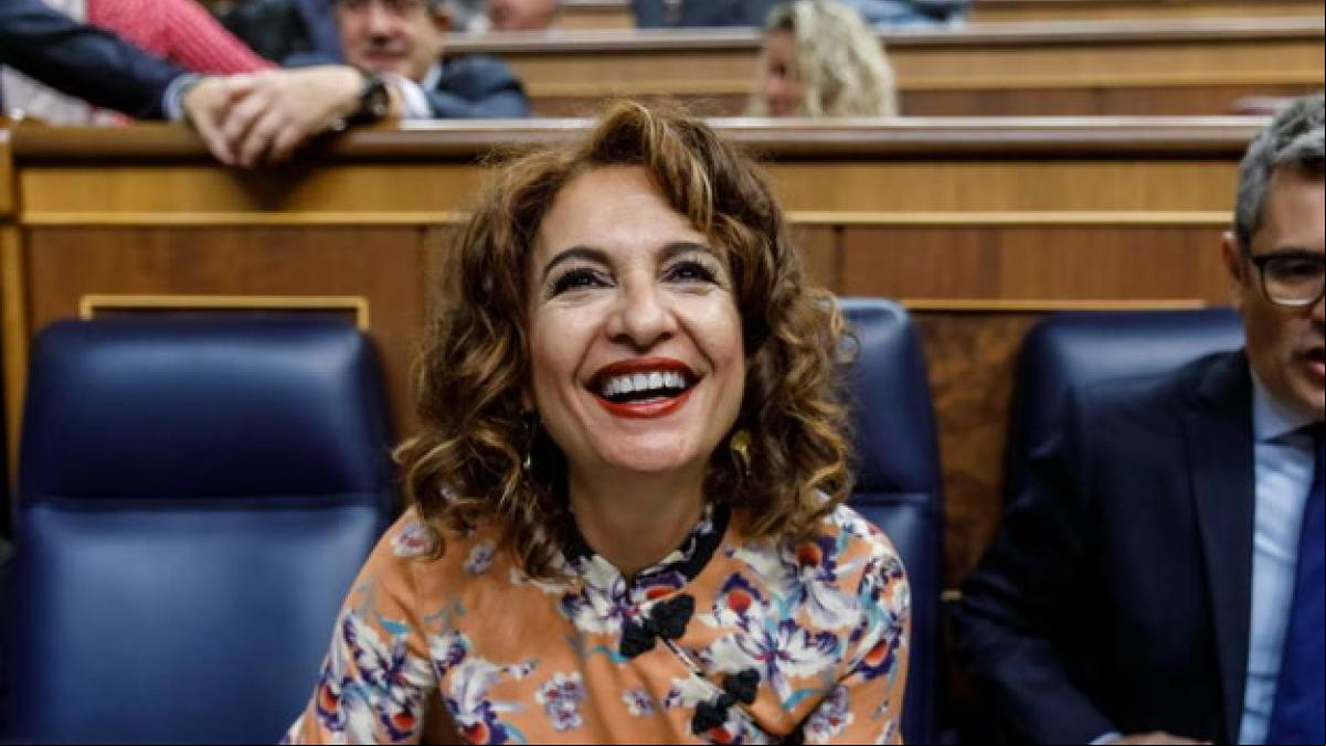 Montero celebra que se haya salvado la reforma fiscal
