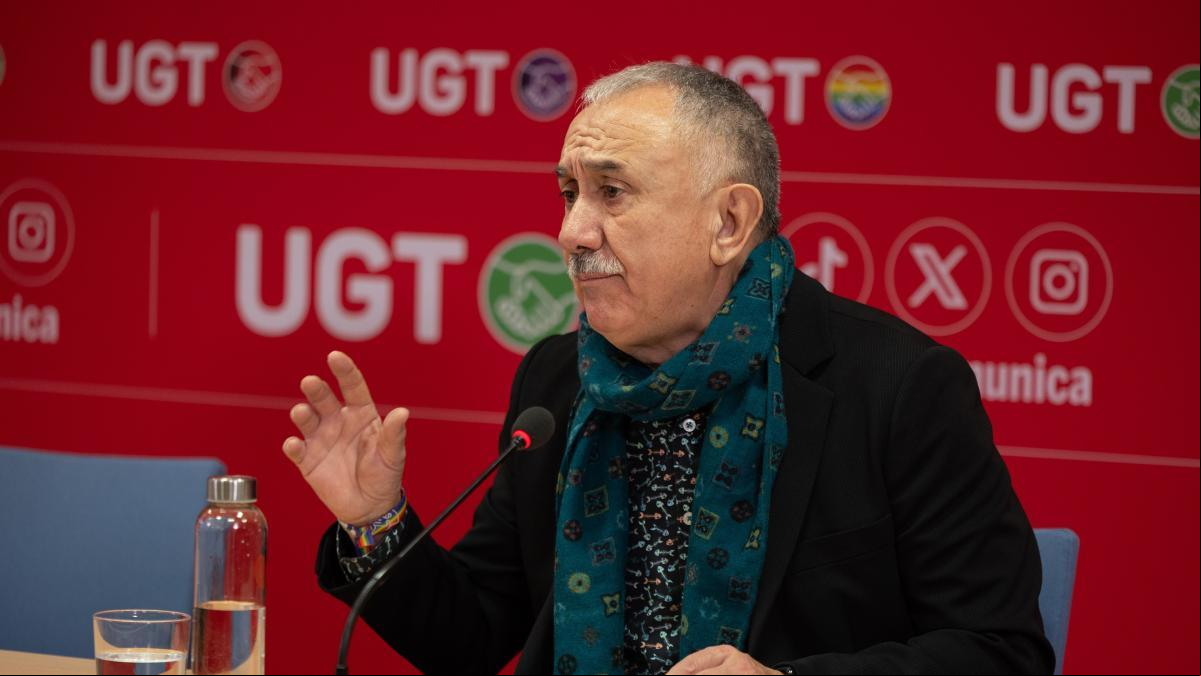 UGT advierte que no firmará el acuerdo del SMI si no queda exento del IRPF