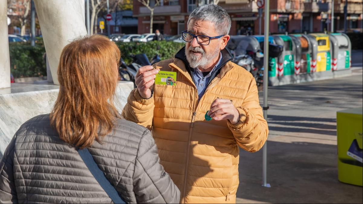 El Prat reduce la nueva tasa de basuras a los vecinos que reciclan más