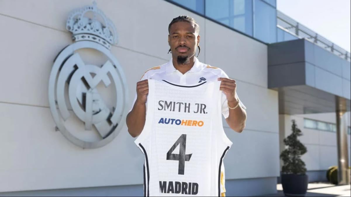 El Real Madrid anuncia el fichaje del base estadounidense Dennis Smith Jr. El Real Madrid anuncia el fichaje del base estadounidense Dennis Smith Jr.