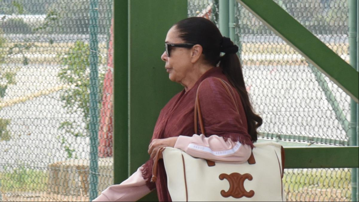 Isabel Pantoja sigue sin pagar una deuda de 70.000 euros a una pareja de seguidores: “Bueno, yo siempre tengo esperanza”