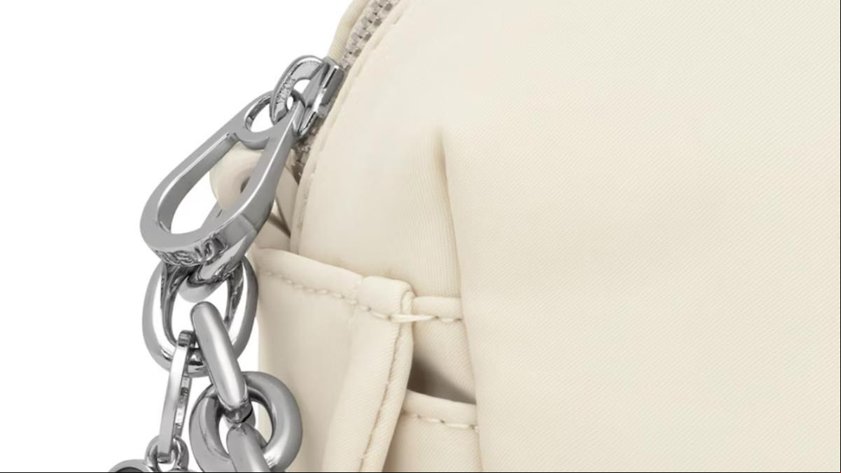 Tous hunde el precio de este bolso bandolera cómodo y versátil y lo deja a mitad de precio