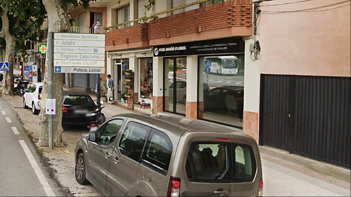 Los mossos detienen a un  de fincas de Arenys de Mar por una supuesta estafa