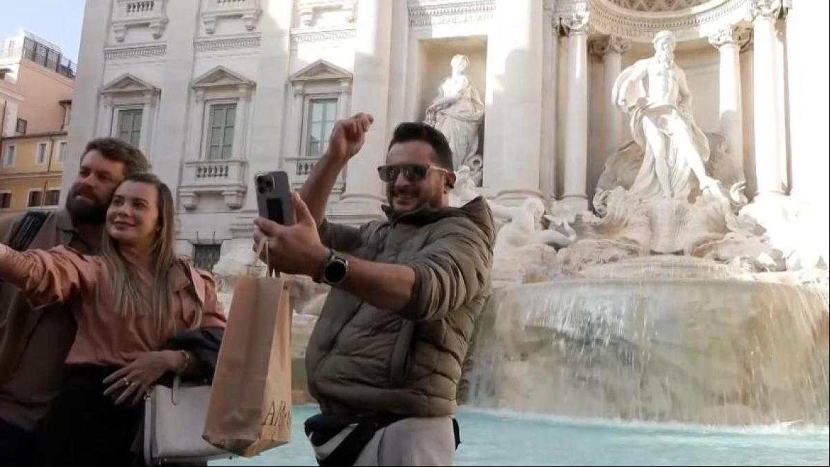 Roma se harta de tantas monedas