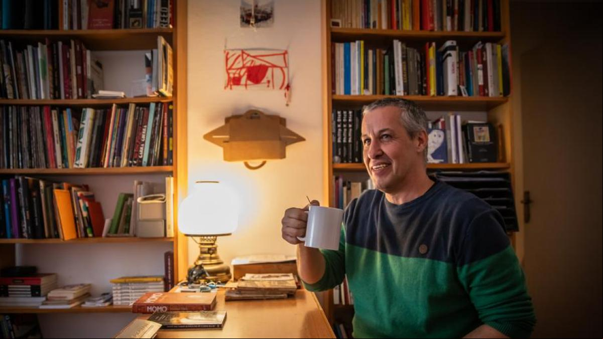 La biblioteca de Rafa Castañer: la rabia y la emoción La biblioteca de Rafa Castañer: la rabia y la emoción