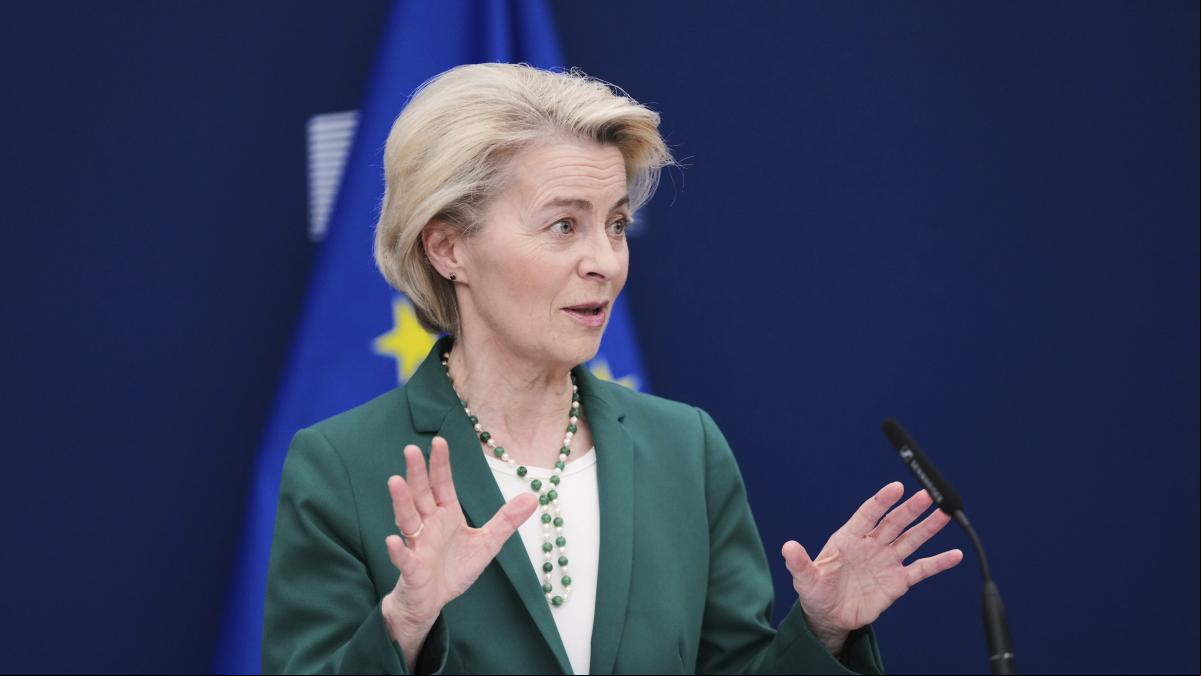 Von der Leyen pide a China que evite una mayor escalada en la guerra comercial