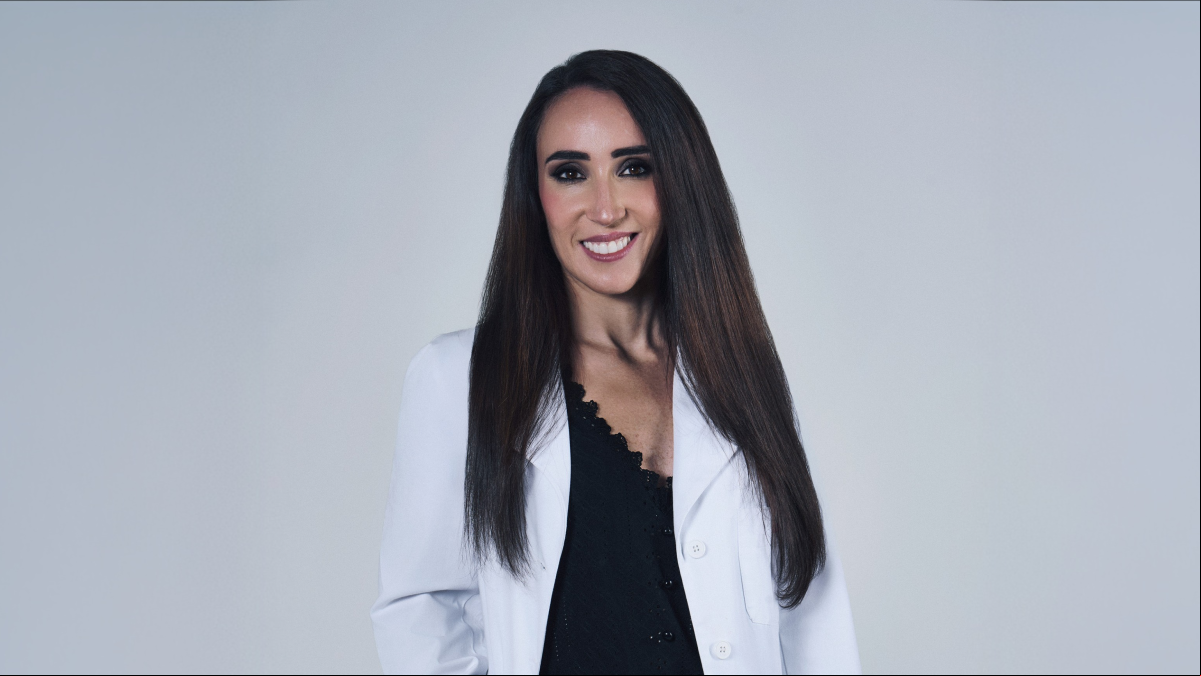 Cristina Eguren, dermatóloga: “España es un país diverso y nos estamos pasando con lo de “protección solar los 365 días del año”. Si en Semana Santa está nublado y lloviendo no te vas a quemar”
