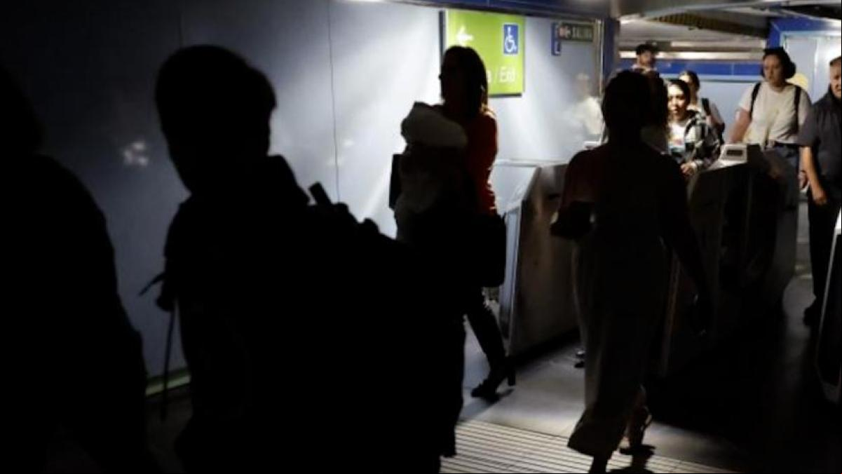 Un apagón general deja sin suministro eléctrico a toda España, Portugal y Andorra, en streaming