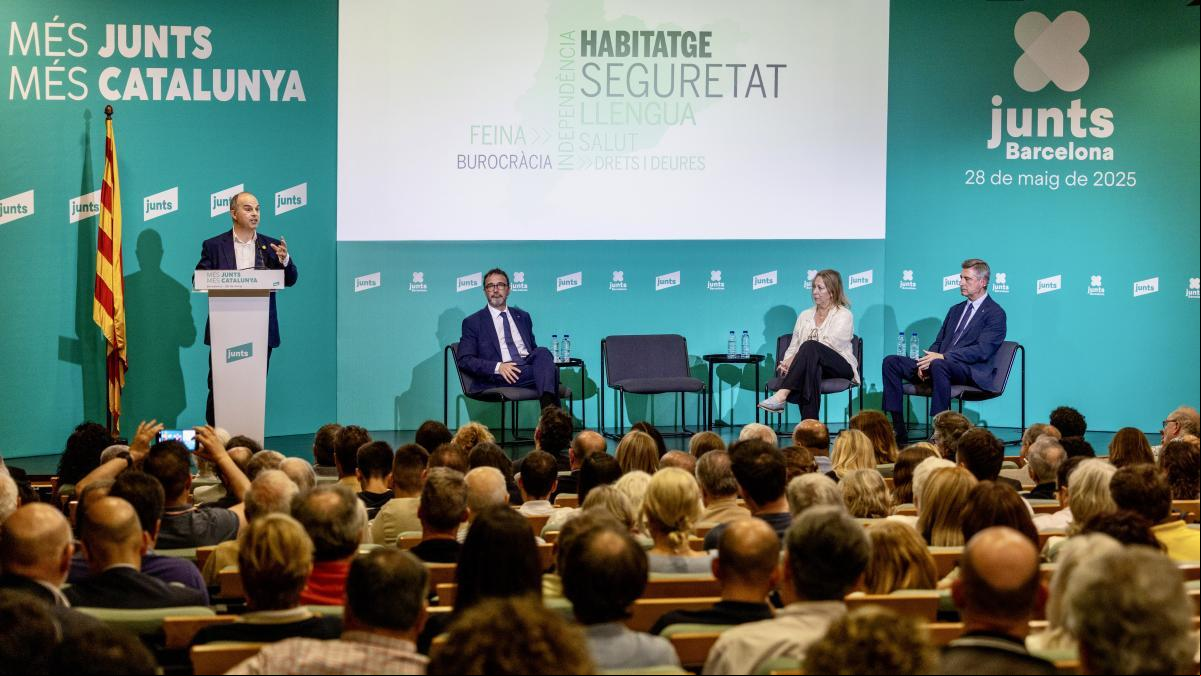 Junts apela a la victoria en Barcelona y carga contra el pacto de la vergüenza Junts apela a la victoria en Barcelona y carga contra el pacto de la vergüenza
