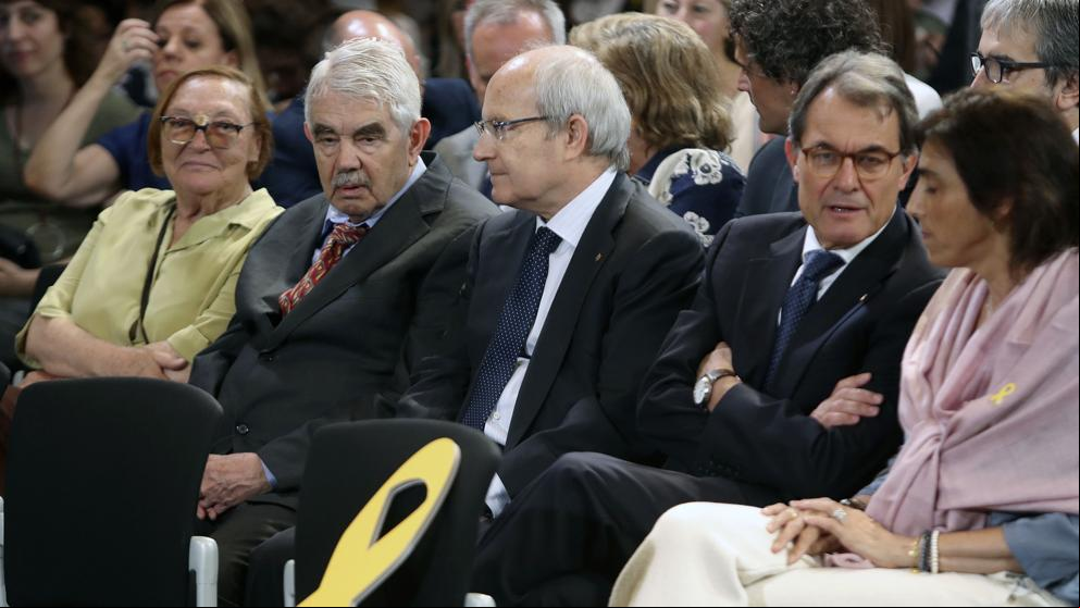 Pasqual Maragall asiste a la toma de posesión de su hermano Ernest