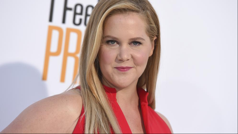 La humorista Amy Schumer anuncia que está embarazada de su primer hijo