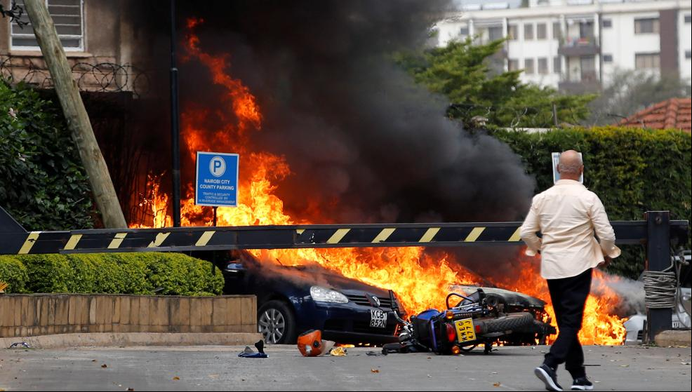 Una explosión sacude un complejo hotelero de Nairobi, en directo